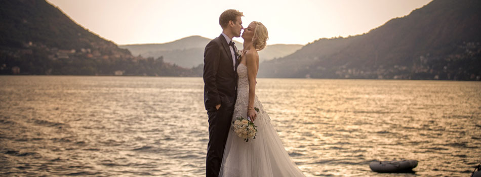 Fabienne & Raphael with the wedding fireworks on Lake Como